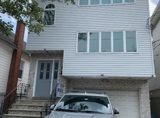 109-111 Oliver St, Newark, NJ 07105