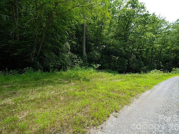 5th image of 35 Lower Sand Branch Rd