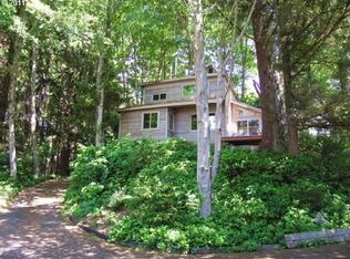 374 Sunset Blvd, Cannon Beach, OR 97110