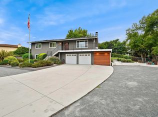 2326 Maelee Dr, Vista, CA 92084