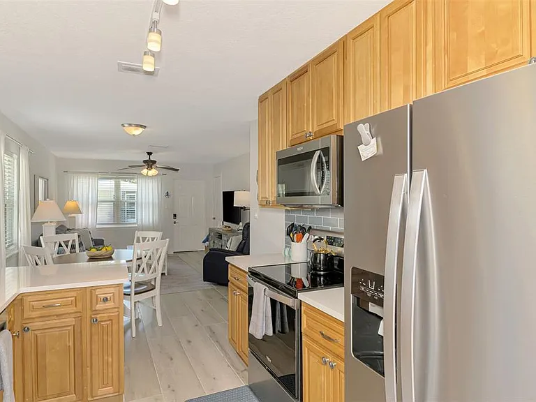 1137 N Moonmist Ct #L-7 — Photo 14