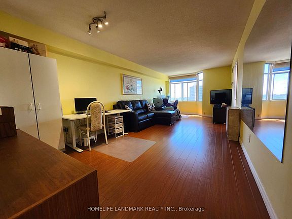 3rd image of 88 Alton Towers Cir #1601