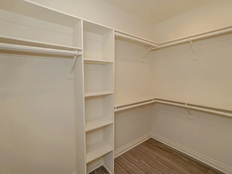 4508 Esmeralda St #1/2 — Photo 27