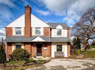 609 Wagner Rd, Lafayette Hill, PA 19444