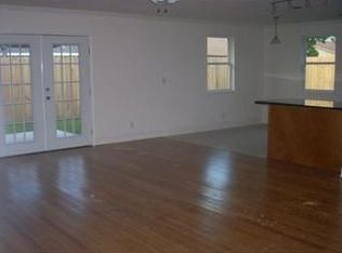 2832 Regal Dr, Chalmette, LA 70043