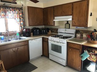 1113 Front St, Lake Linden, MI 49945