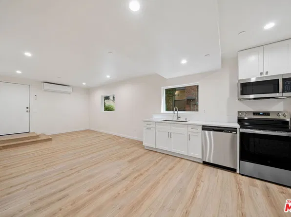 3209 Descanso Dr #17, Los Angeles, CA 90026
