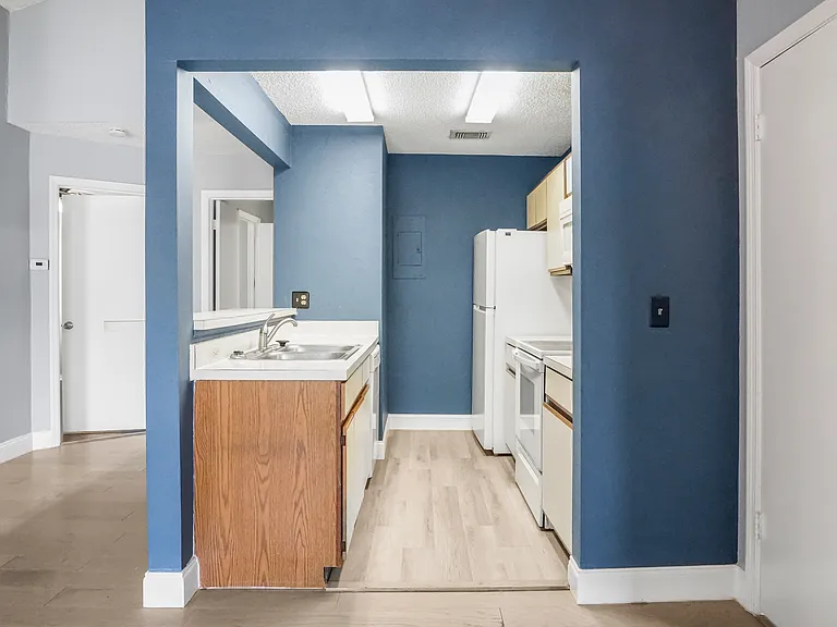 537 Sun Ridge Pl #201 — Photo 9