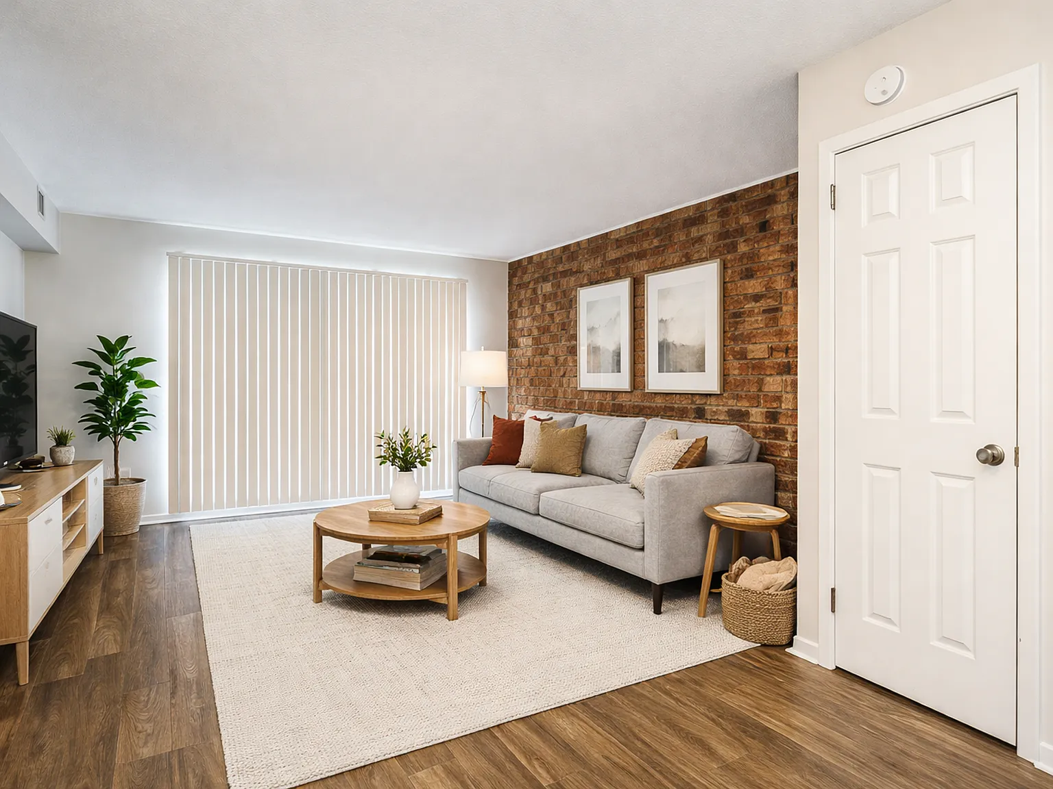100 Regency at Clemson — Photo 4