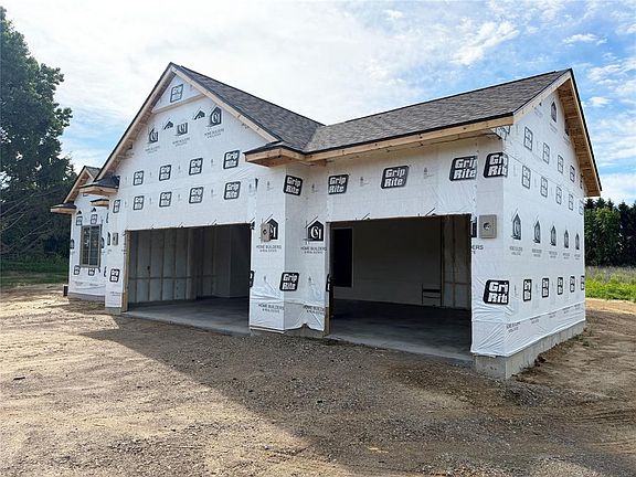 3rd image of 649 Sicilia Drive Lot 14