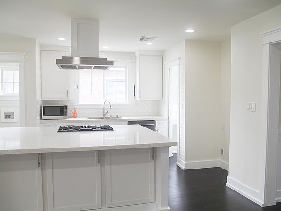 Kitchen/Pantry area