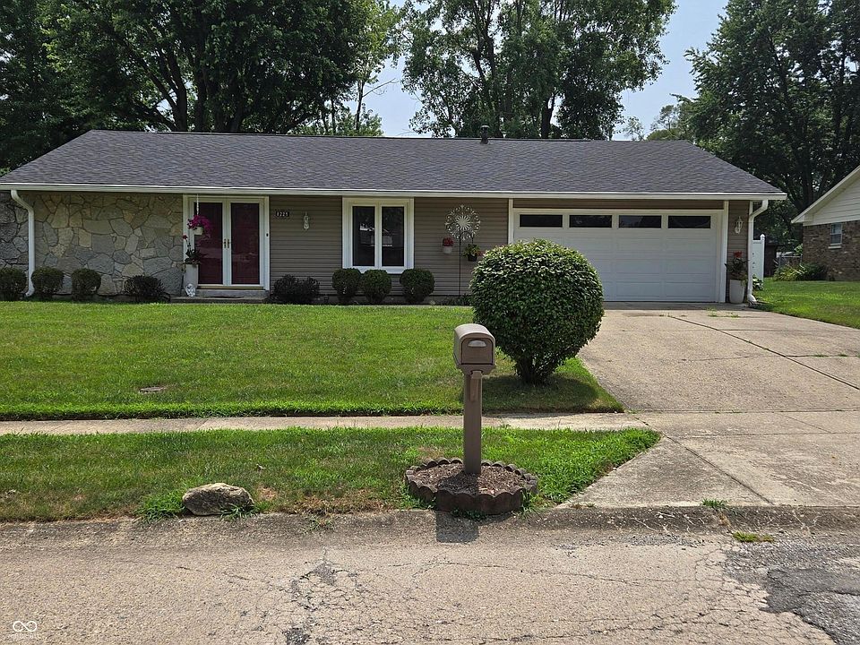 1st image of 8221 E Orchid Ln