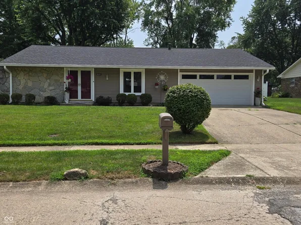 8221 E Orchid Ln, Indianapolis, IN 46219
