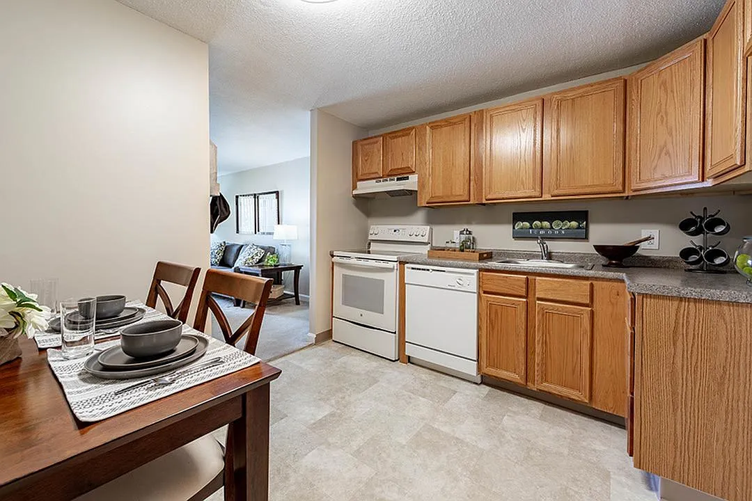 Princeton Park Apartments — Photo 2