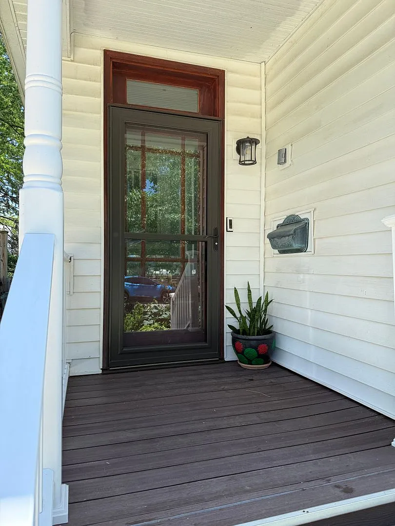 959 Lawrence St — Photo 2