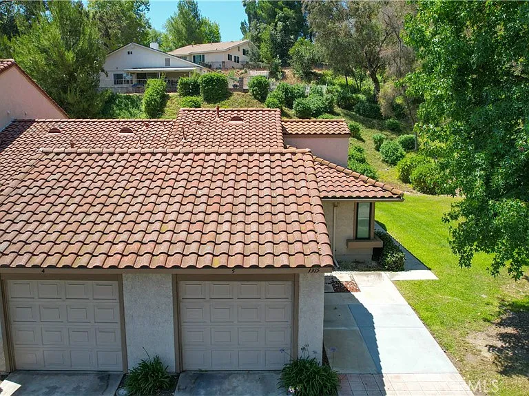 1315 Albariza Pl #5 — Photo 26