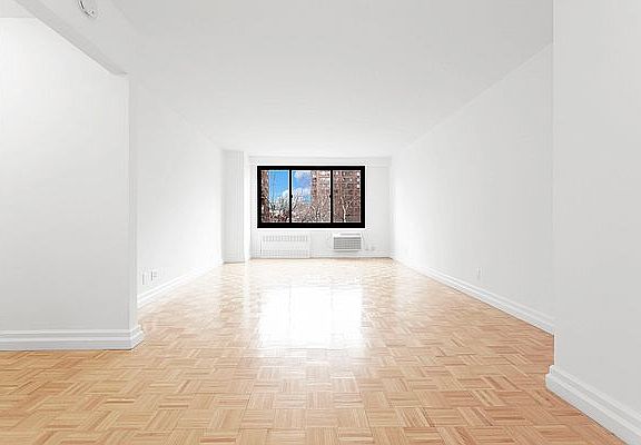 3rd image of 25 W 132nd St APT 5L