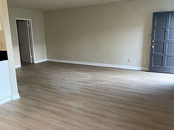 5th image of 18420 Vincennes St APT 223