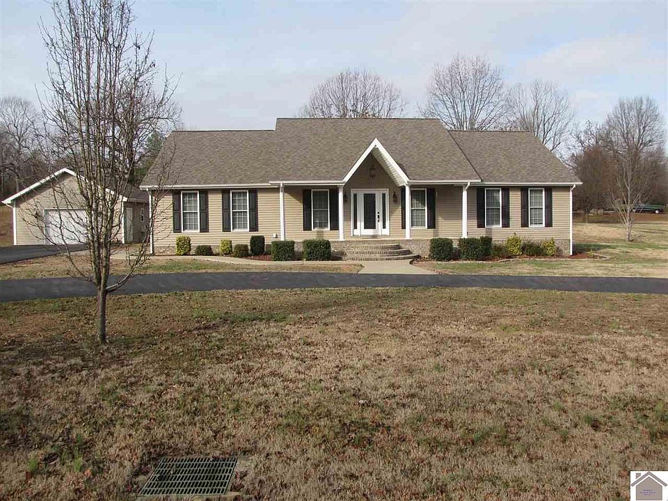 1st image of 135 Boatright Dr