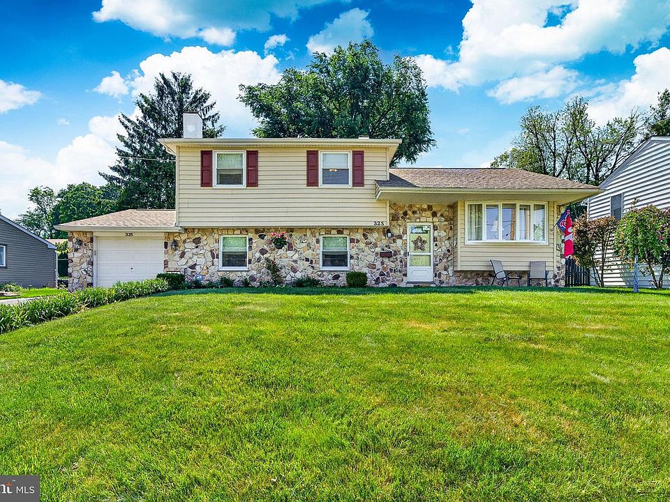 1st image of 325 Acorn Dr