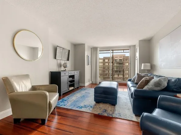 8-12 Museum Way Unit 423, Cambridge, MA 02141