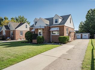 1419 Victory Dr, South Euclid, OH 44121