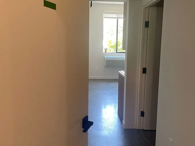 Arroyo LA Designer Studio Community Living — Photo 37