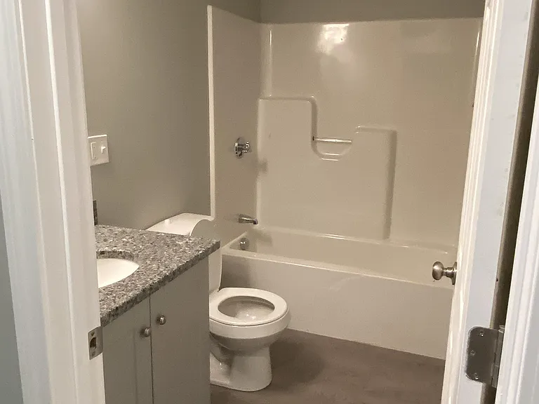 130 Spruce St — Photo 10