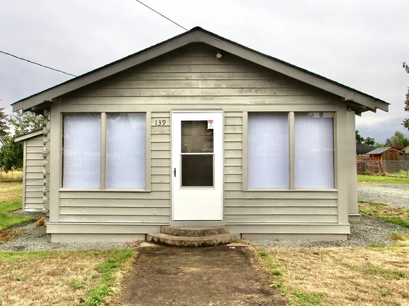 139 Grange Ave, Molalla, OR 97038
