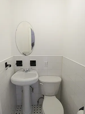 Rented by Corcoran | media 28