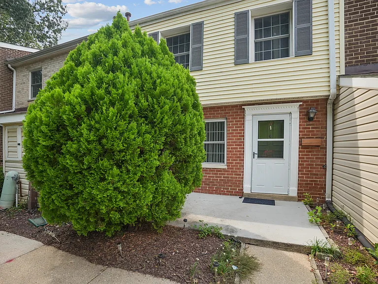 9695 Hitching Post Ln #H — Photo 19