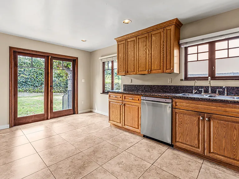 787 Manzanita Dr — Photo 13