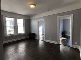 24-52 27th St #B, Astoria, NY 11102