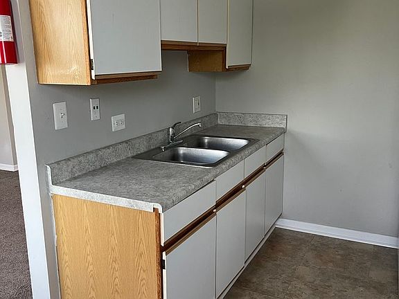 5th image of 542 N Pine Ave #Pn-309