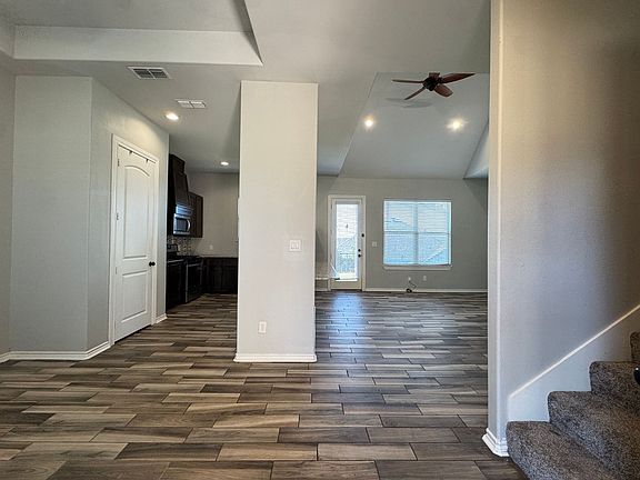 5th image of 609 3rd St #613