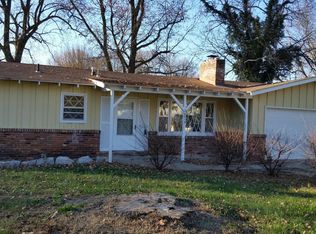 2019 S Link Ave, Springfield, MO 65804