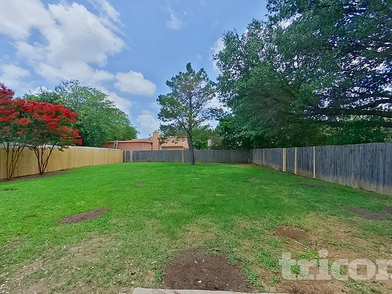 3316 Forest Creek Dr — Photo 20