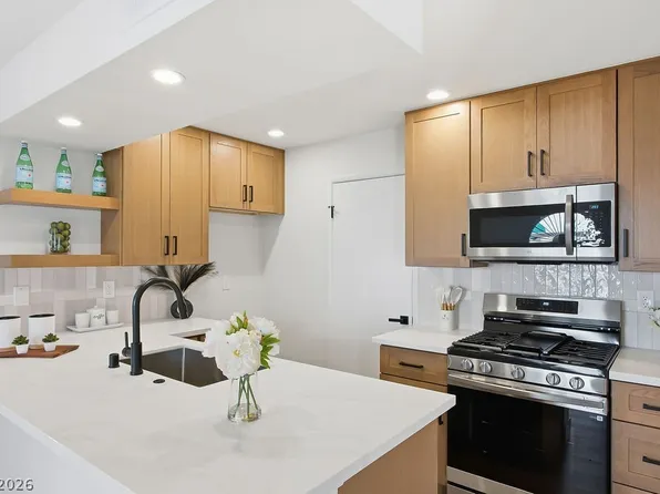 7570 W Flamingo Rd Unit 122, Spring Valley, NV 89147