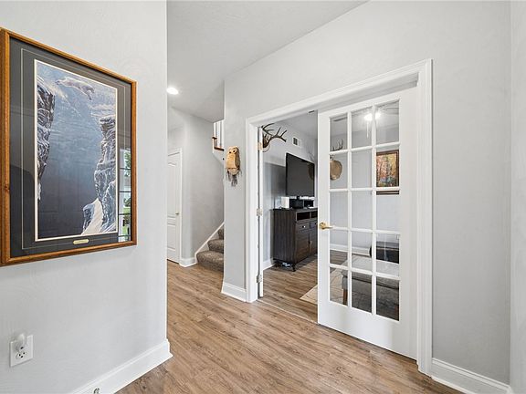 4th image of 416 Kastner St