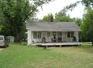 55 Railroad St W, Trezevant, TN 38258