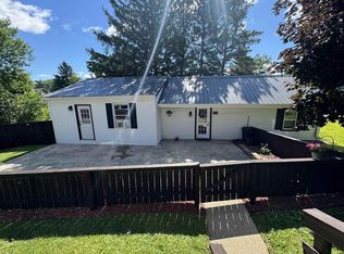 620 Union St, Mineral Point, WI 53565
