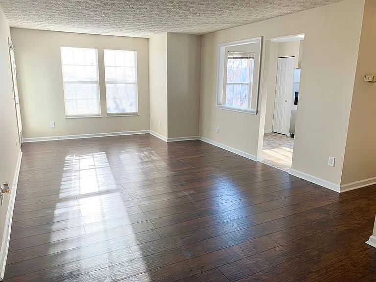 2450 Apple Blossom Ln #301 — Photo 13