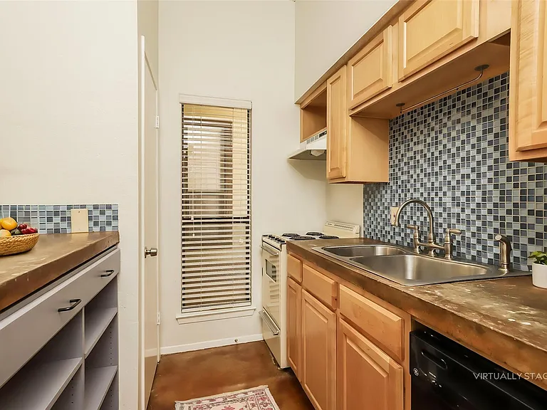 1620 Waterston Ave #105 — Photo 7