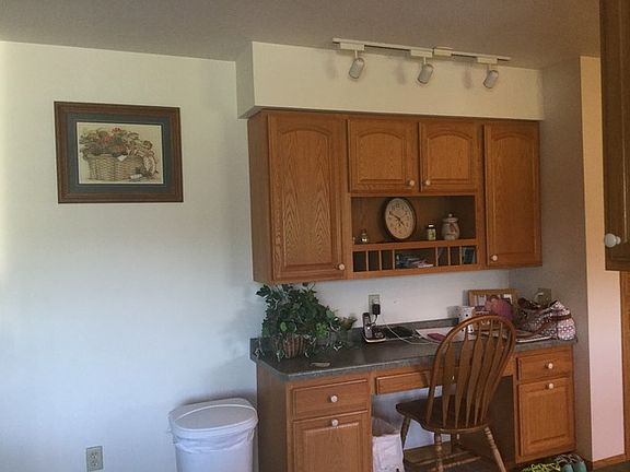 3rd image of 225 North St