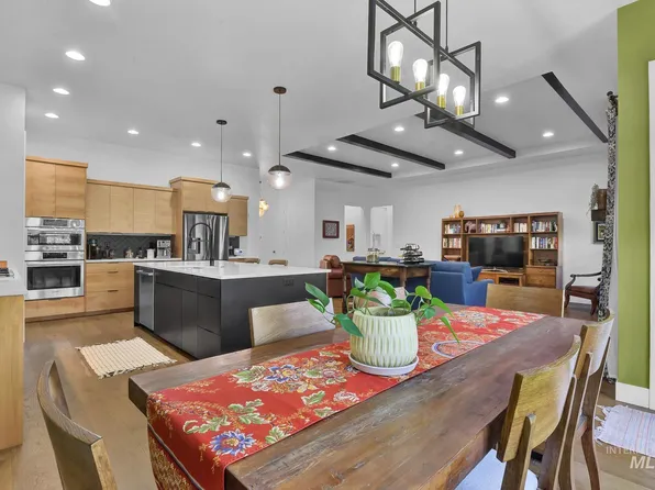 4040 W Anatole St, Meridian, ID 83646