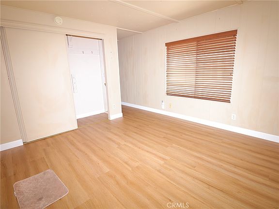 2nd image of 3026 Bartlett Ave