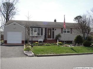 22 Stratford Dr, Brick, NJ 08724