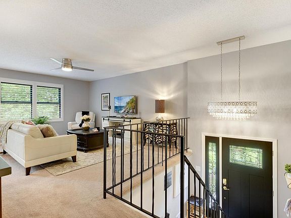 4th image of 1116 Meadowview Dr