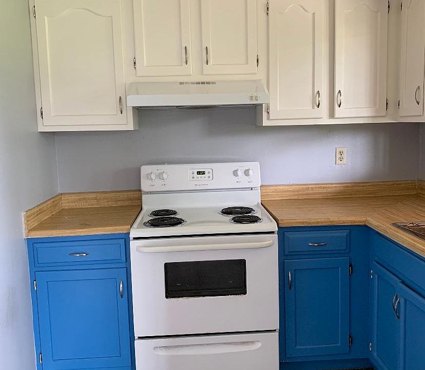 1st image of 305 Calle Amistosa