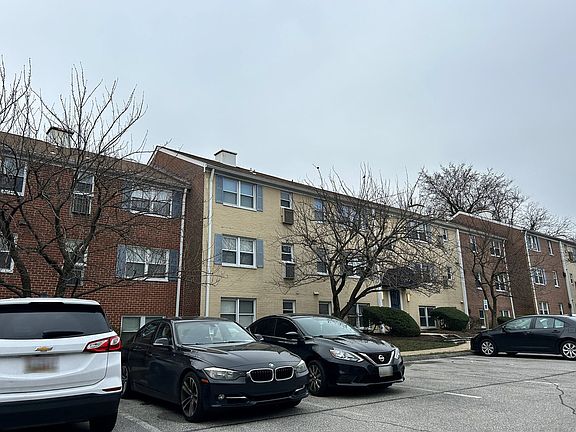 2nd image of 4411 Falls Bridge Dr Unit D